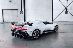 New-2019-Bugatti-Centodieci_37