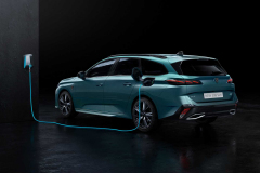 peugeot-308-sw-2021-4