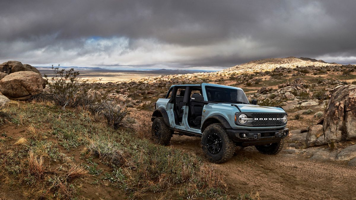 https___cdn.cnn_.com_cnnnext_dam_assets_200713153348-01-new-ford-broncos