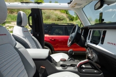 2021-Ford-Bronco-4-door-interior-1200x675
