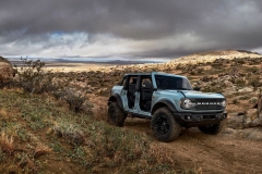 https___cdn.cnn_.com_cnnnext_dam_assets_200713153348-01-new-ford-broncos