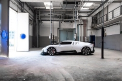 big-avant-premiere-bugatti-centodieci