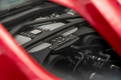 Aston-Martin-DBS-Superleggera-2018-preview-engine-v12