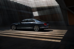 hd-bentley-flying-spur-les-photos-officielles-de-la-berline-de-luxe-2