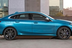 bmw-2-series-gran-coupe-2020-ra-mat-doi-dau-mercedes-cla-1